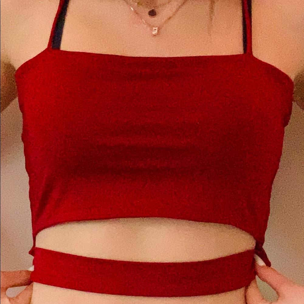 Cut out cropped Cami top